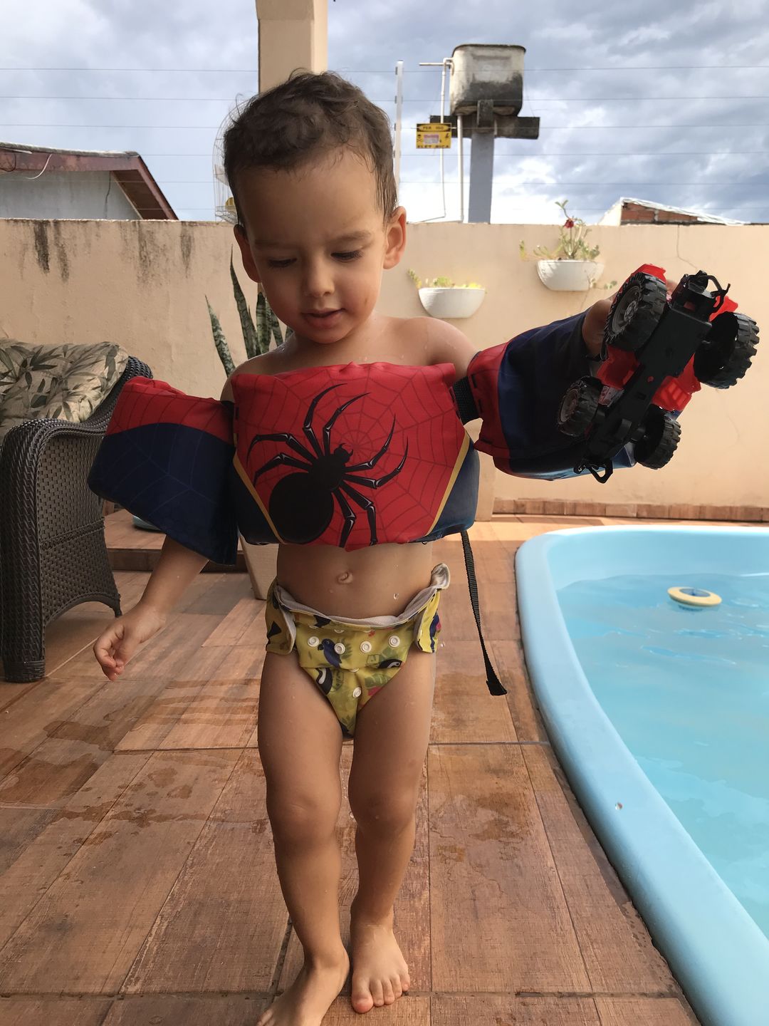 Customer photo review of Colete Flutuador Infantil