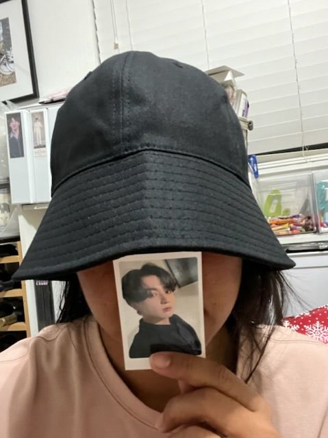 Customer photo review of BTS JUNGKOOK PICK - LUOESPAC OVERFIT ROUND BUCKET HAT BLACK