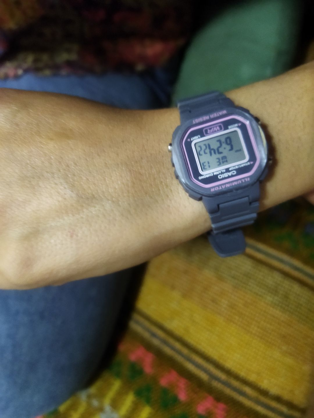 Customer photo review of Reloj Casio Vintage LA-20WH-8ADF Gris Rosado