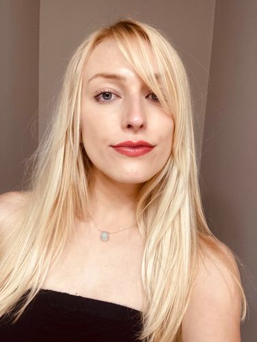 Customer photo review of LushLips™ Ultimate Long-Lasting Matte Lipstick
