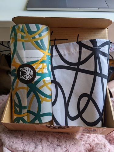 Customer photo review of Black - Open Scarf, Pure Cashmere Scarf