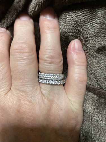 Customer photo review of Louily Vintage 3 Row Design Round Cut Women's Wedding Band In Sterling Silver