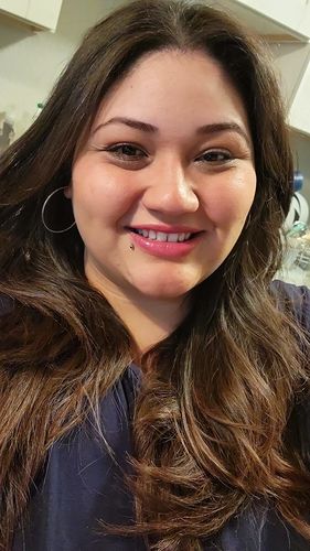 Customer photo review of LushLips™ Color-Changing Lip Balm