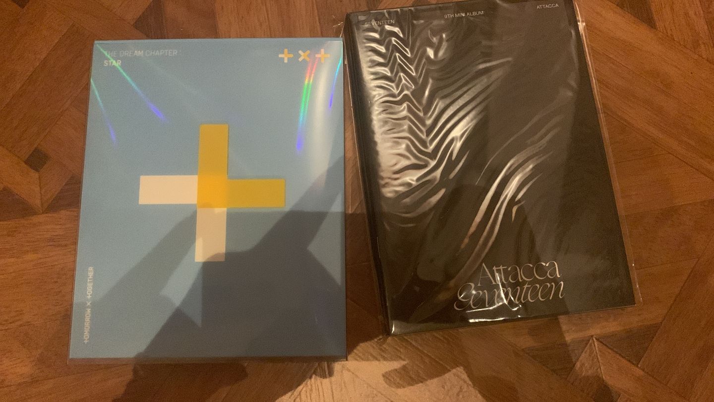 Customer photo review of SEVENTEEN - 9TH MINI ALBUM ATTACCA CARAT VER.