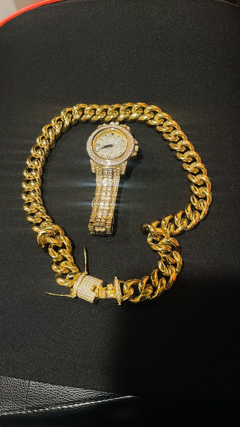 Customer photo review of 6-18mm Miami Cuban Necklace