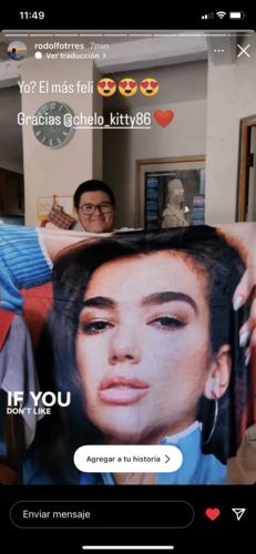 Customer photo review of Frazada Dua Lipa