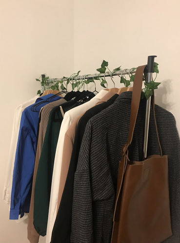 Customer photo review of Minimalist Aesthetic Tote Handbag