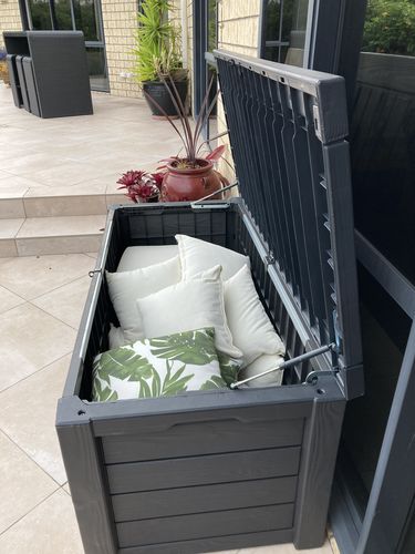 Customer photo review of Westwood Deck Box 570L