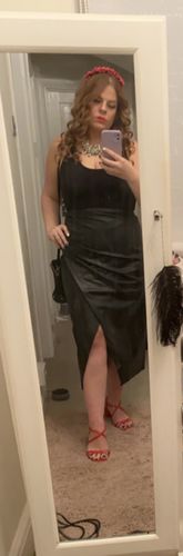 Customer photo review of Longer In The Body Seamfree -'Joy' Low Neck Bodysuit - Black