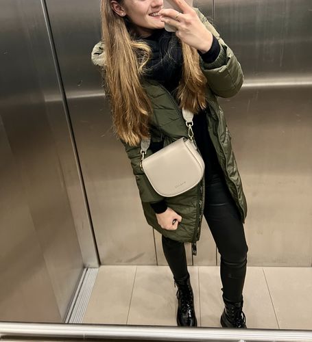 Customer photo review of JASMIN - TAUPE