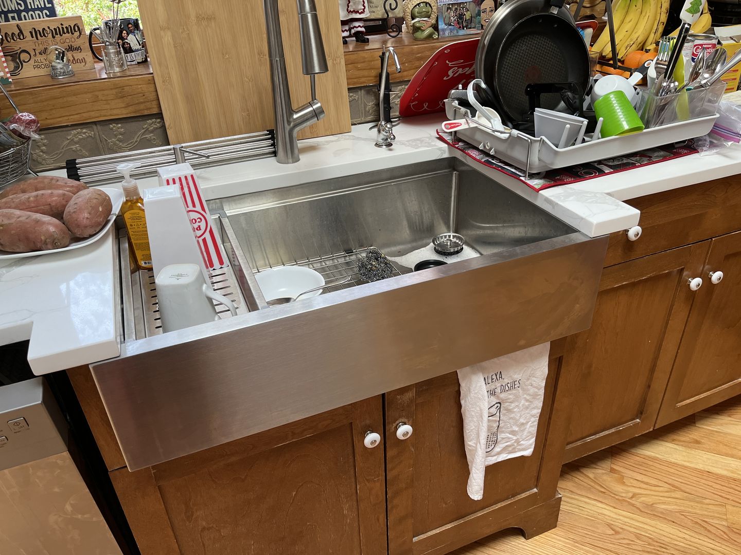 Customer photo review of 33" Undermount Apron Front Workstation Sink – 16 Gauge Stainless Steel Single Bowl – 8" Deep – Offset Drain Right – Seamless Drain (5LAS33R-8)