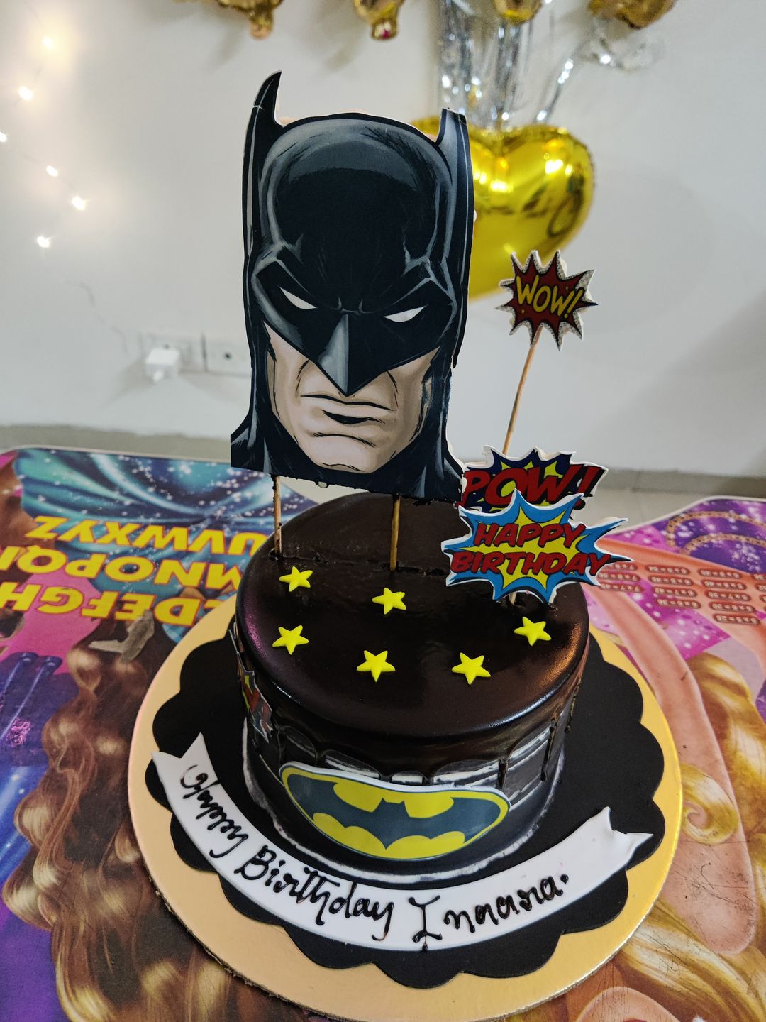 Customer photo review of Batman Drip Design Cake