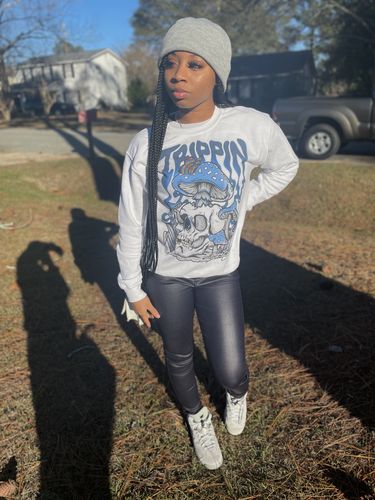 Customer photo review of Georgetown 6s DopeSkill Sweatshirt Trippin Graphic