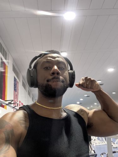 Customer photo review of CLEAN CUBANA. - 6MM 18K GOLD