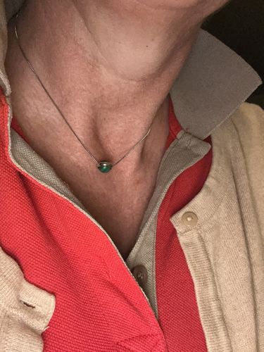 Customer photo review of Collier anti-douleur en malachite | Argent 925