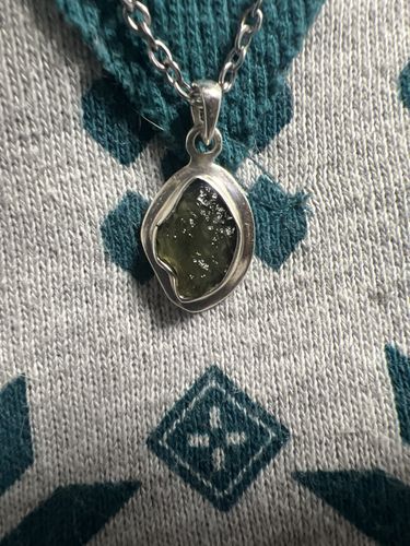 Customer photo review of Moldavite Pendant- U 🛸 (2.2 grams)
