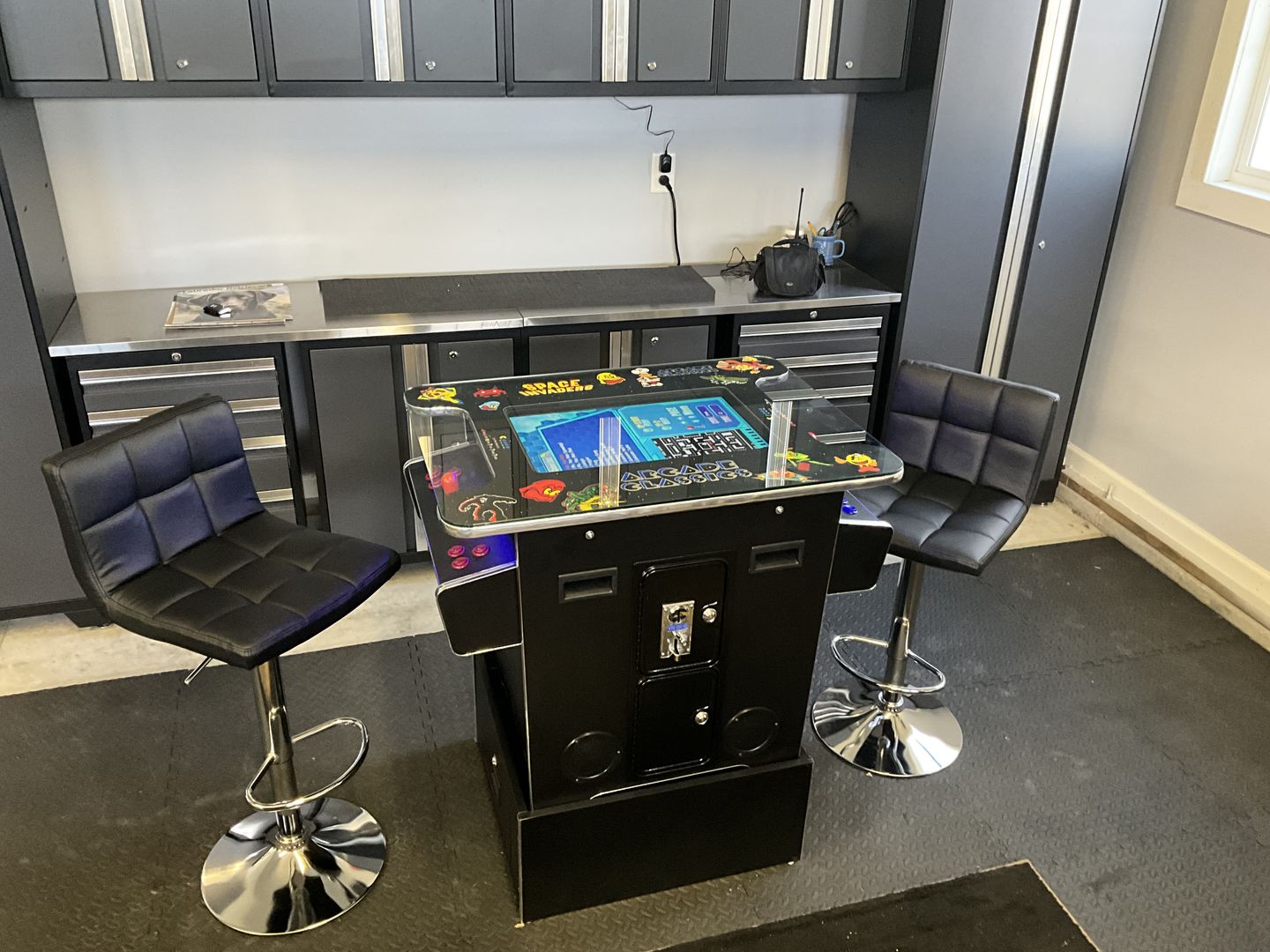 Customer photo review of Riser Combo 412 Arcade Commercial Cocktail Table Machine