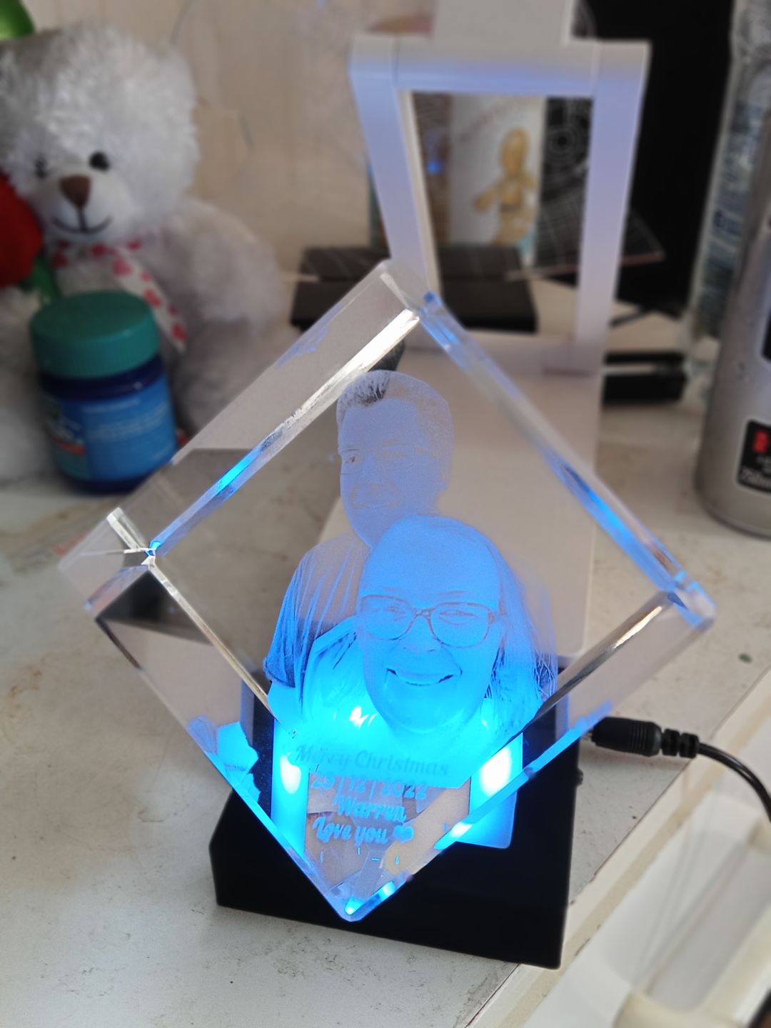 Customer photo review of Extra Large Crystal Diamond - 80mm x 80mm x 80mm