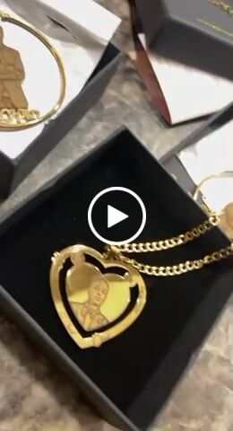 Customer video review of Photo Engraved Heart Necklace