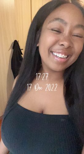 Customer photo review of JORDYN - Brazilian 4x4 Lace Wig