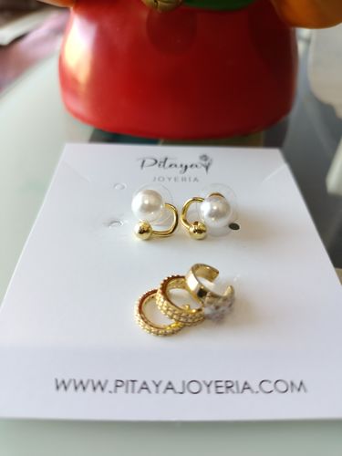 Customer photo review of Aretes Venus