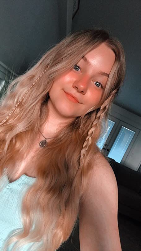 Customer photo review of Virgin Hand Tied Weft Extensions Highlight Ash Blonde #P18/613