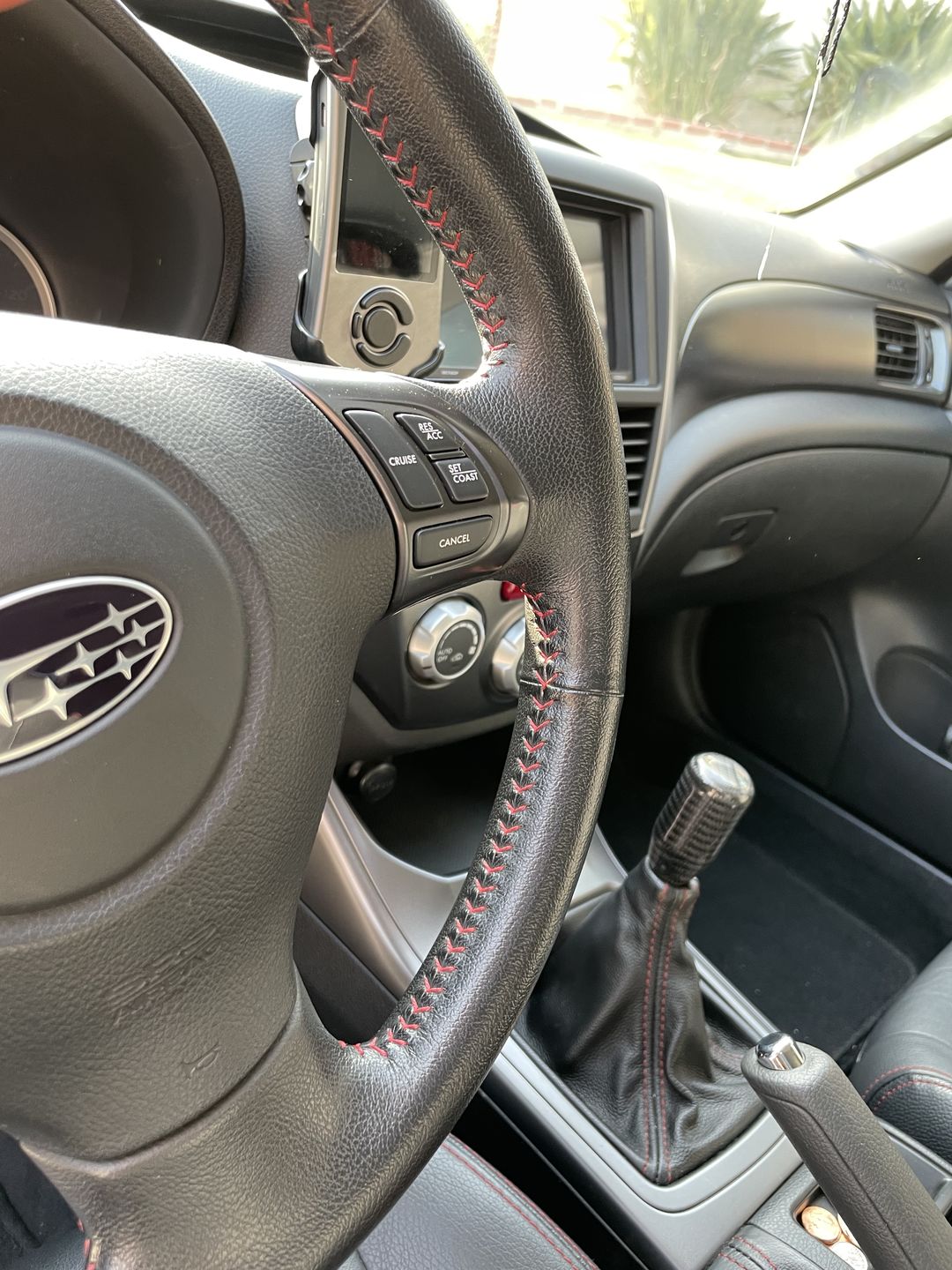 Customer photo review of Black Carbon Fiber Handle Shift Knob