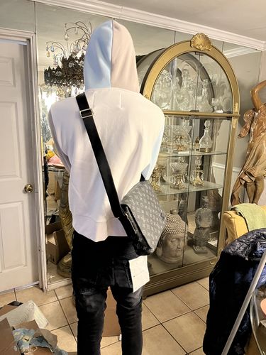 Customer photo review of LV District messenger bag