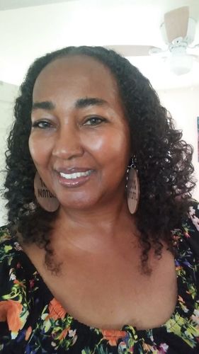 Customer photo review of NEW Jamaican Sun Splash Natural Leave in Conditioner & Detangler Spray | 8oz