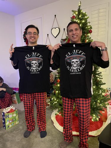 Customer photo review of Premium El Jefe Is Grilling OG Greaser Tee