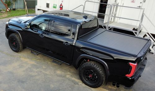 Customer photo review of Tundra E-Power Electric Retractable Tonneau Cover
