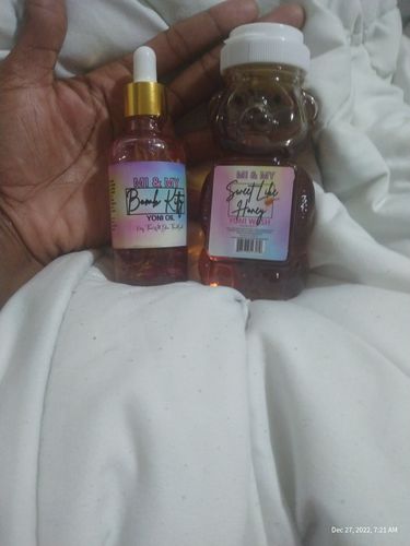 Customer photo review of Sweet Like Honey Yoni Wash