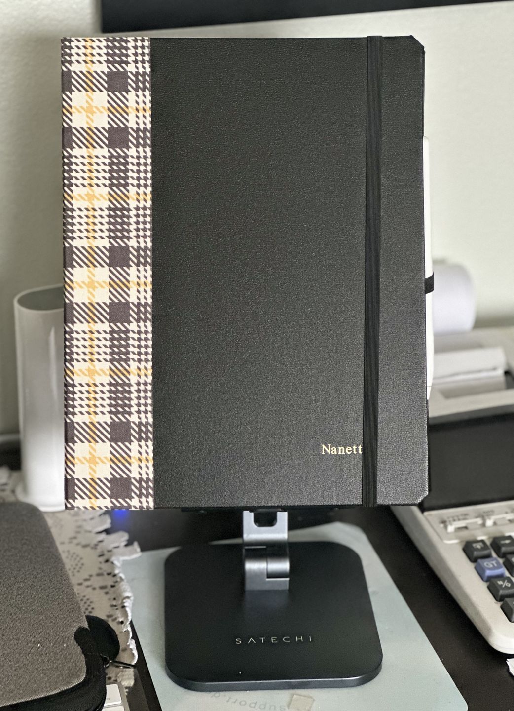 Customer photo review of Custom Case for iPad Pro 12.9" (2022/6th Gen)