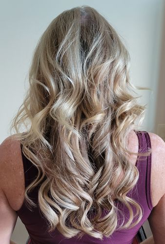 Customer photo review of Moresoo 100% Brazilian Tape In Virgin Human Hair Extensions Balayage Color(#4/27/4)