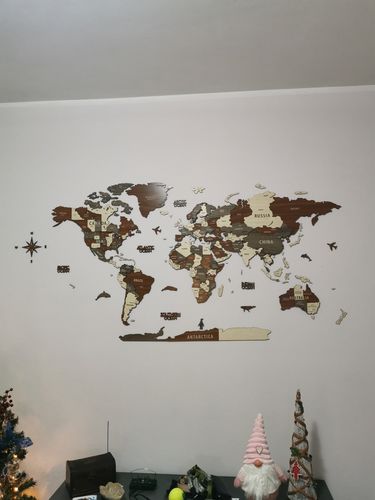 Customer photo review of 3D Wooden Multilayered World Map with States and Capitals v2