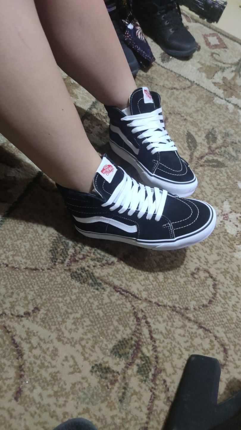 Customer photo review of Zapatilla Vans Sk8-Hi Mujer Negro