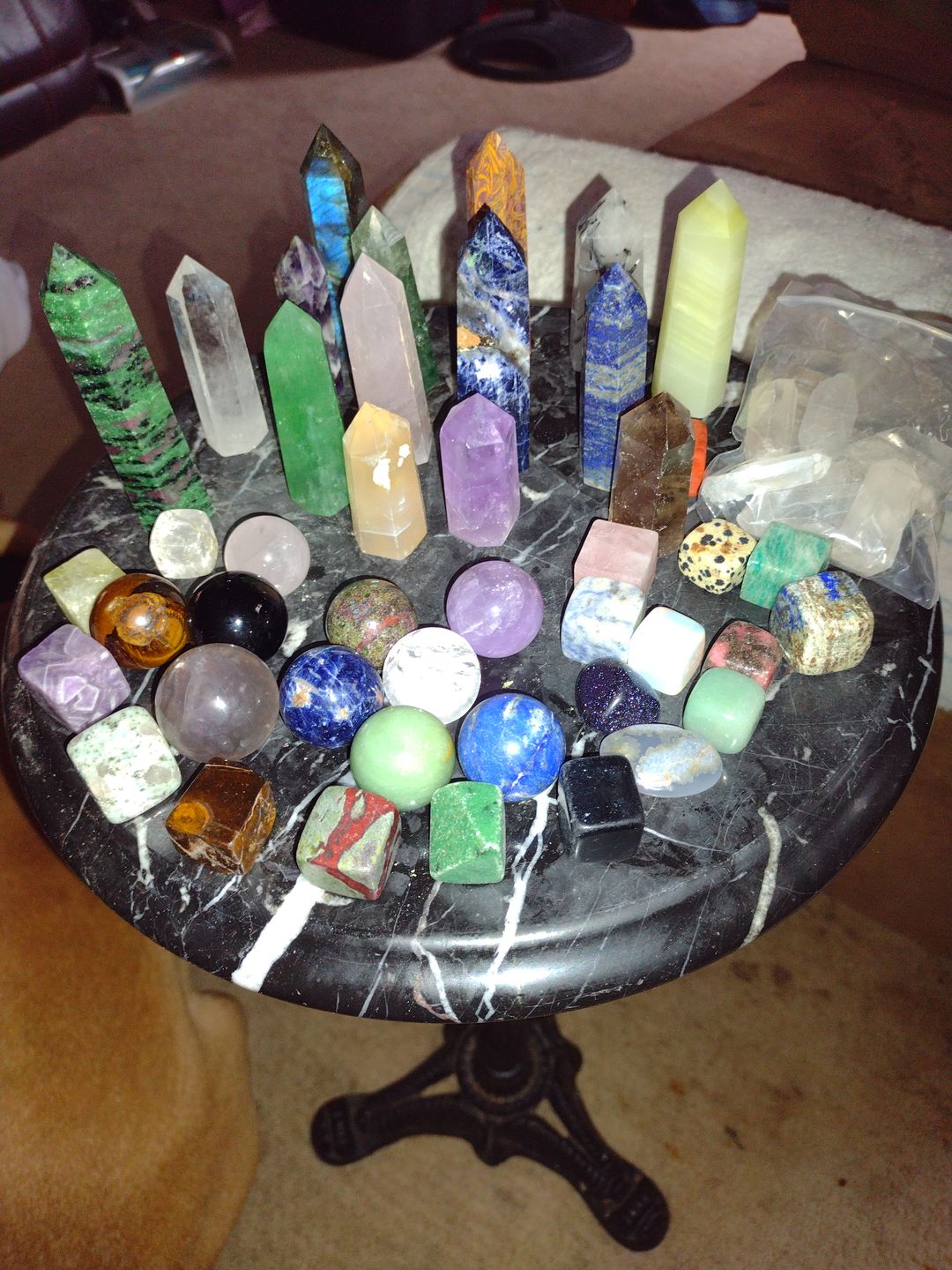 Customer photo review of 45 Crystal Kit 👉 (16 Points + 9 Spheres + 20 Shards)
