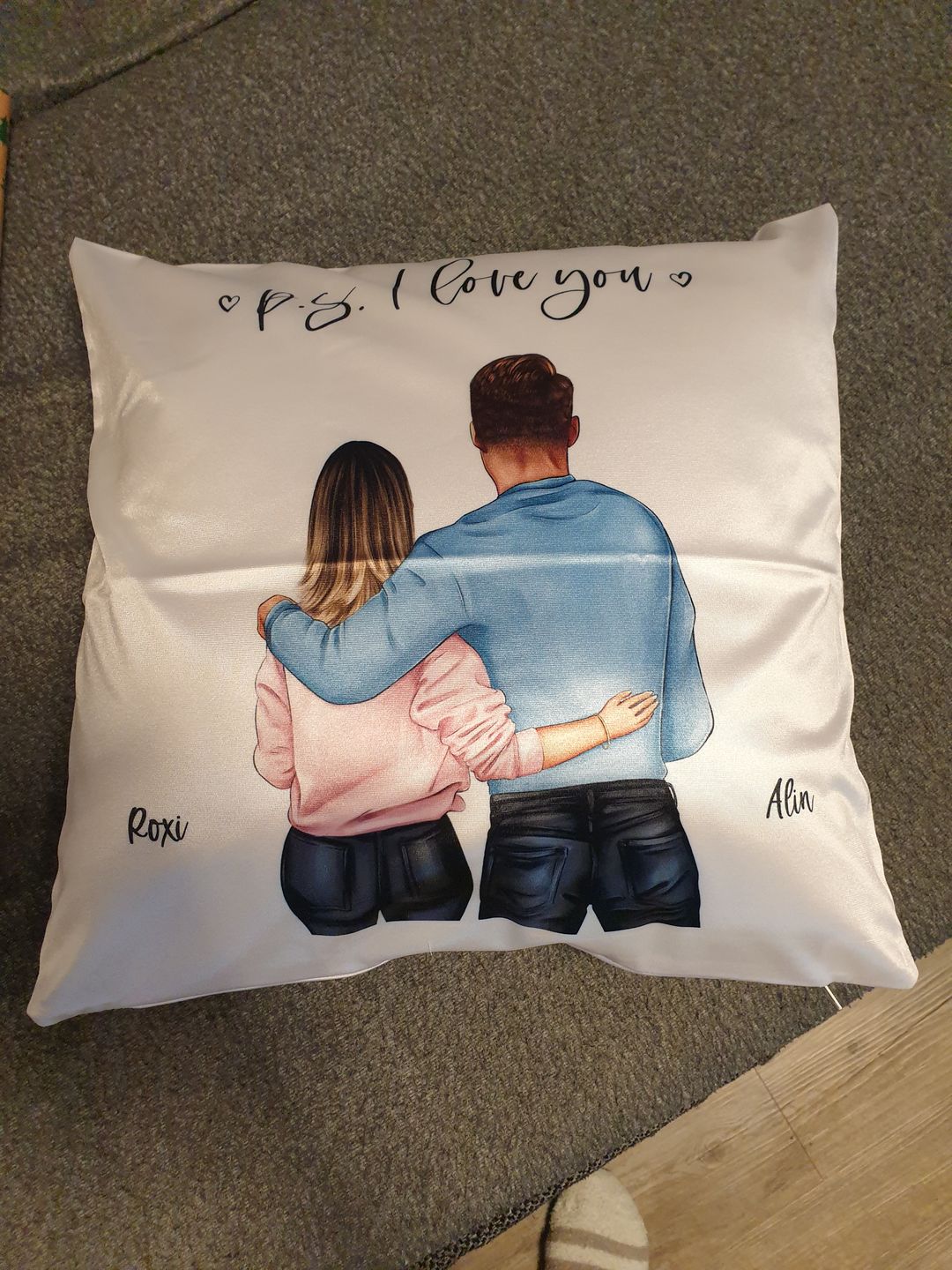 Customer photo review of Pärchen - Personalisiertes Kissen