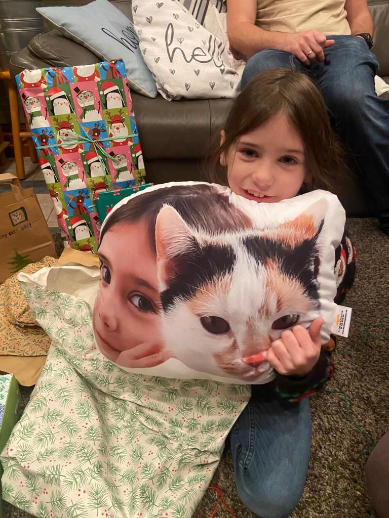 Customer photo review of Personalisiertes Tiergesichterkissen