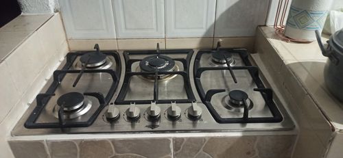 Customer photo review of Parrilla de Gas Empotrable 5 Quemadores Acero Inoxidable