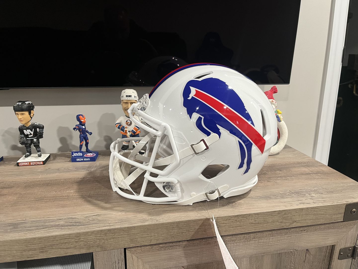 Customer photo review of Buffalo Bills Riddell Speed Authentic Football Helmet