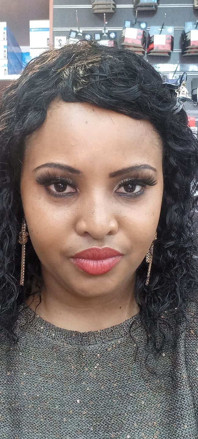 Customer photo review of Brandy Water Wave Fringe 10"