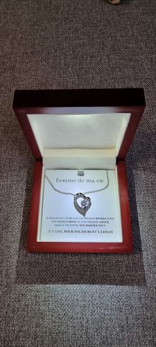 Customer photo review of Collier Amour Éternel - À la femme de ma vie - Je t'aime, pour toujours...
