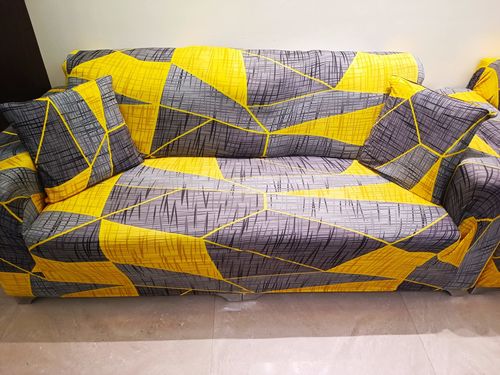 Customer photo review of Trendize Exclusive Stretchable Sofa Cover