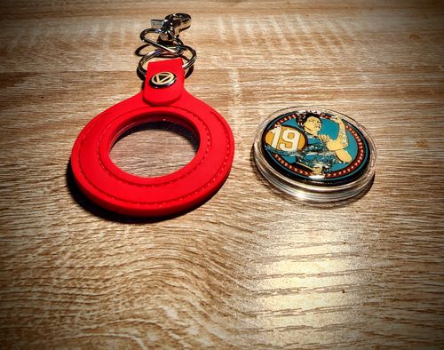 Customer photo review of Rosie Recovery Strength 19 Year AA/NA Medallion - Tri-Plate Nineteen Year Chip/Coin