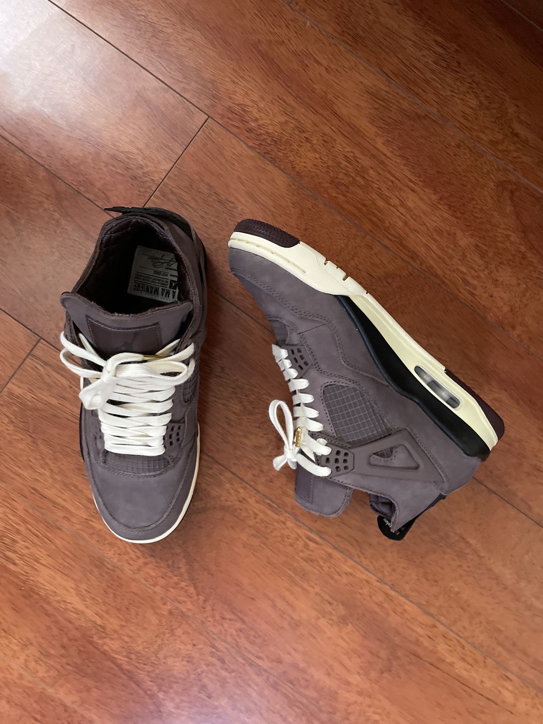 Customer photo review of Flat 100% Cotton Shoe Laces