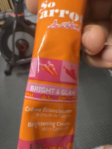 Customer photo review of Fair and White So Carrot Brightening Cream 50ml / 1.7 fl. oz
