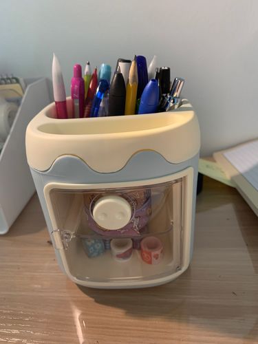 Customer photo review of Piggy Nose Pen Holder