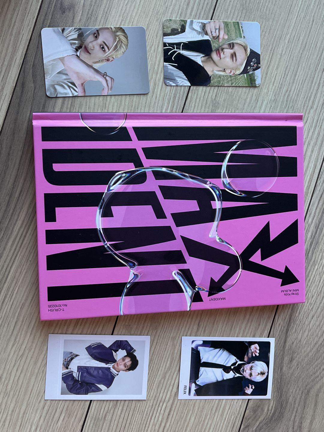 Customer photo review of STRAY KIDS - 7TH MINI ALBUM MAXIDENT STANDARD EDITION