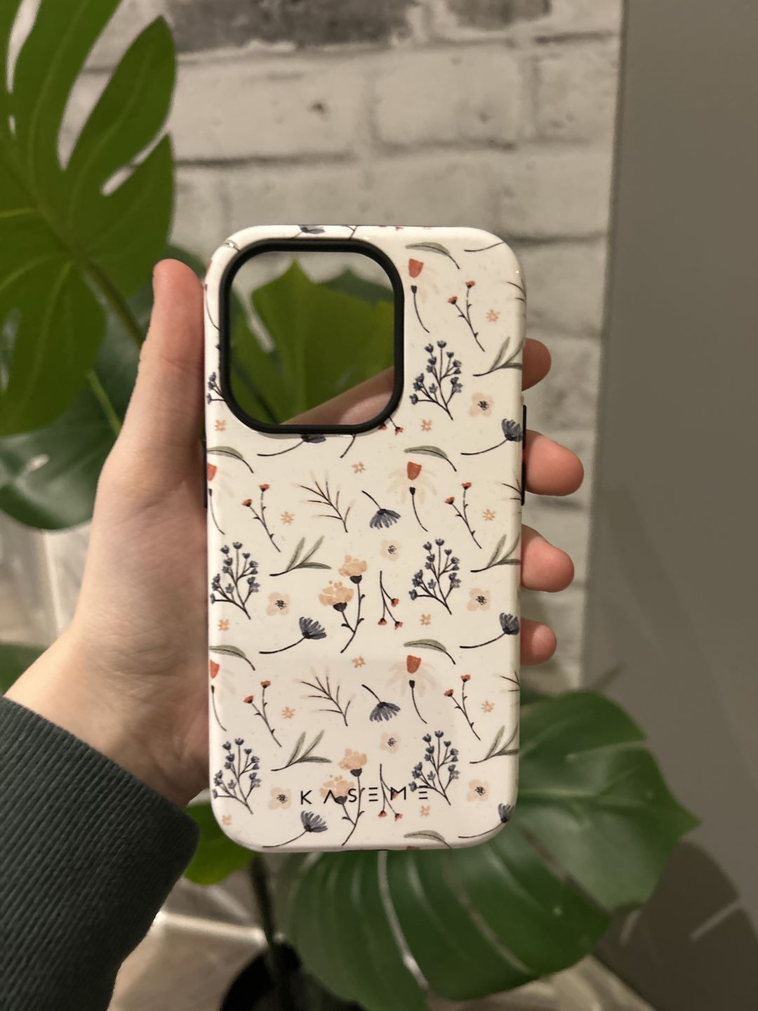 Customer photo review of Mia